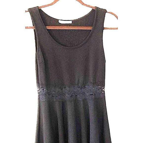 Wild Daisy Black Fit and Flair Dress with Mesh Waist S - Picture 2 of 5